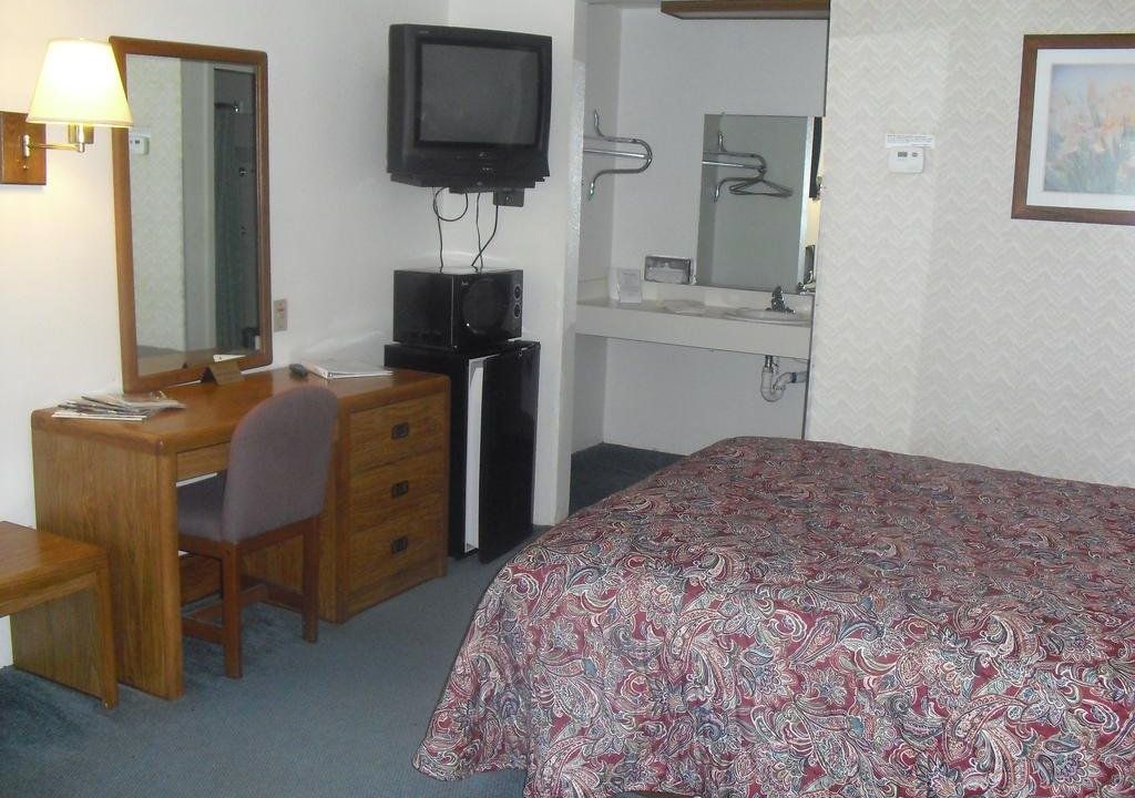 Creekside Lodge