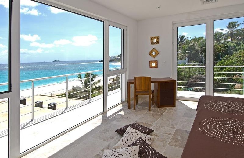 Coral Beach Club Villas & Marina