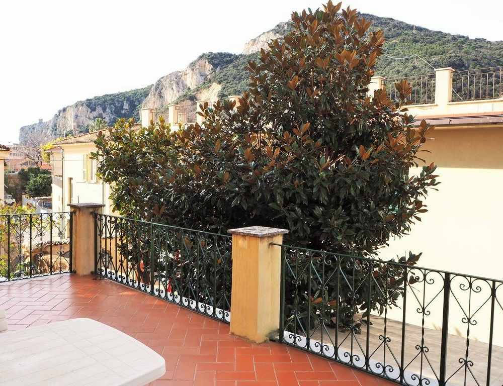 Outdoor Pictures 1