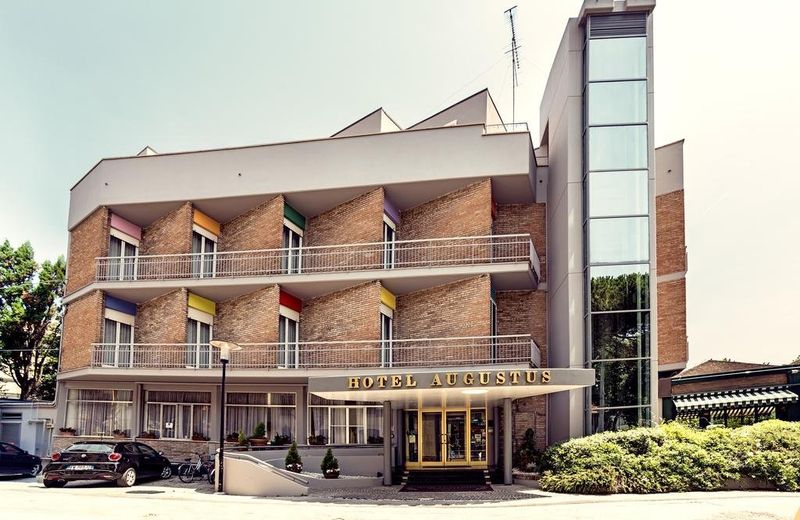 Hotel Augustus