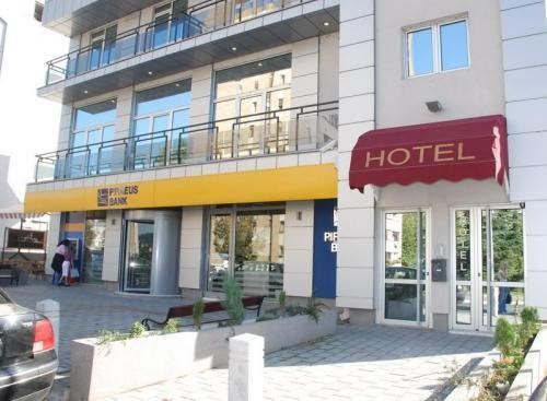 City Hotel