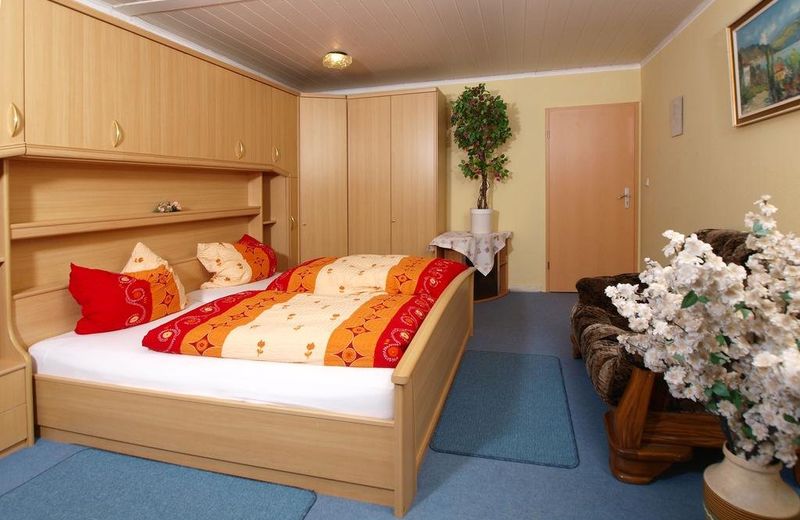 PENSION STEEGER TAL