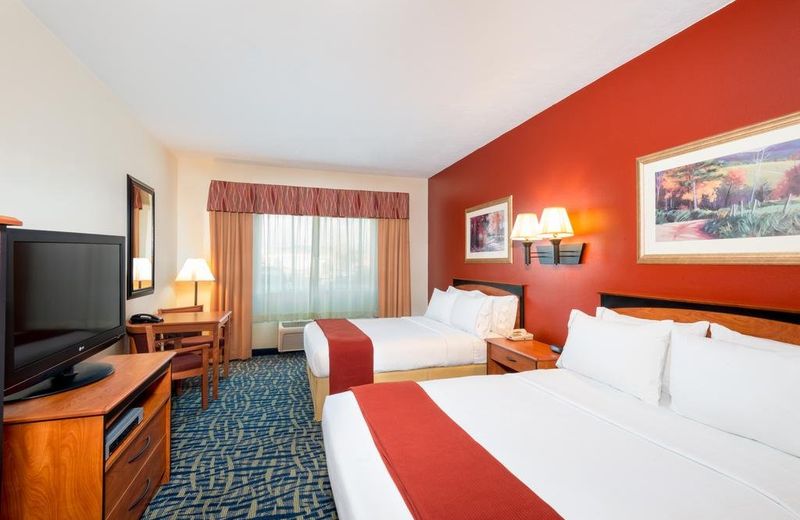 Holiday Inn Express Hotel & Suites Alamosa, an IHG Hotel