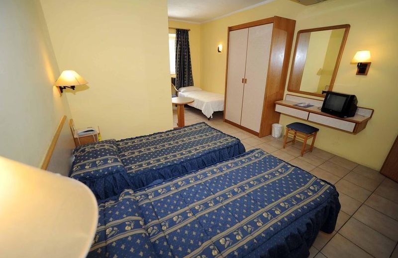 Sliema Chalet Hotel