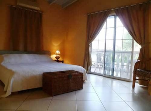 Le Chateau Ocean Villas