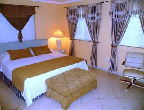 Le Chateau Ocean Villas