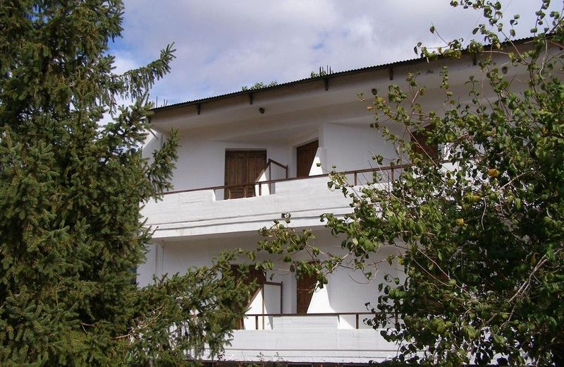 Neos Omalos Hotel