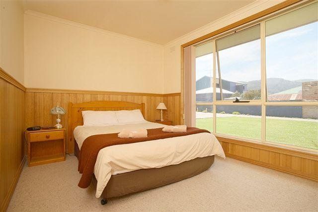 Apollo Bay Backpackers Lodge