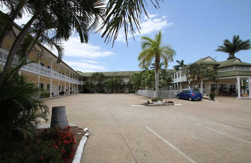 Colonial Rose Motel