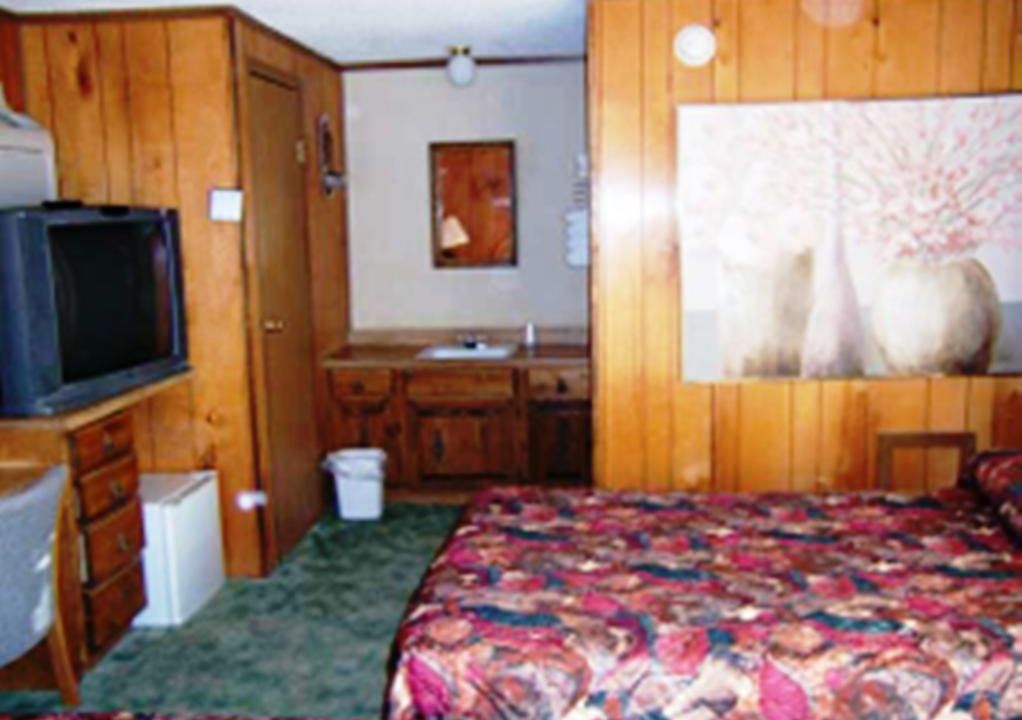 Free Breakfast Inn