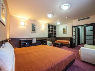 Hotel Image 1