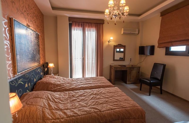 Anesis Hotel