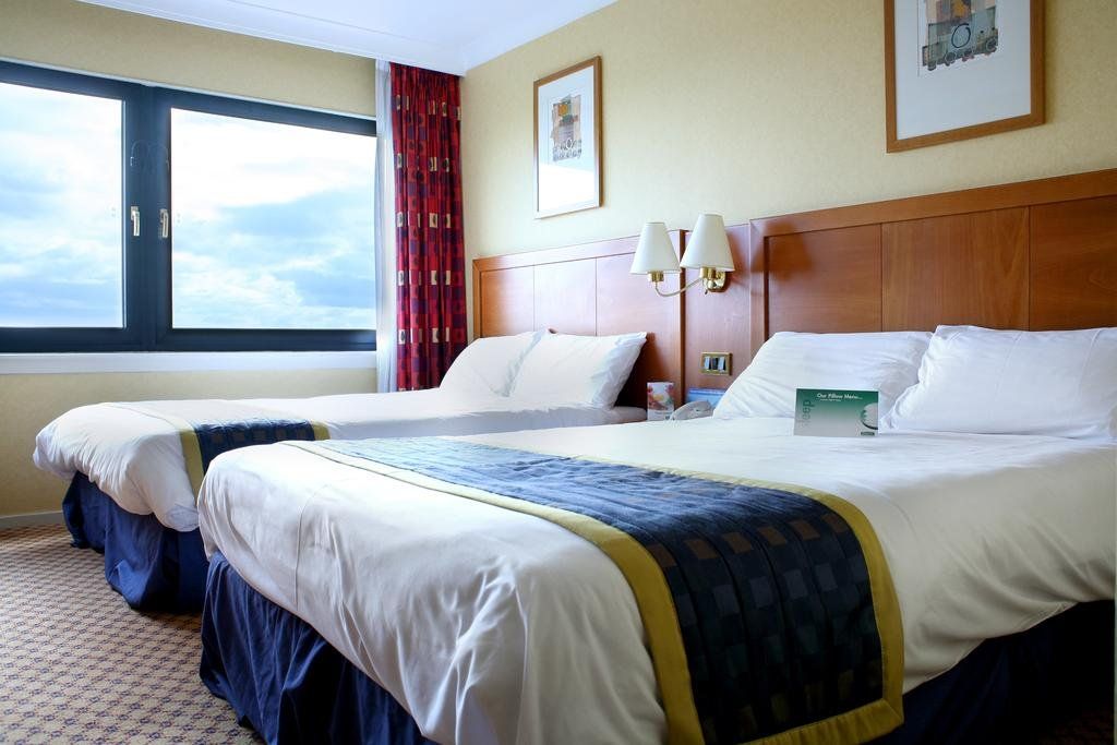 Holiday Inn Express Edinburgh City West, an IHG Hotel