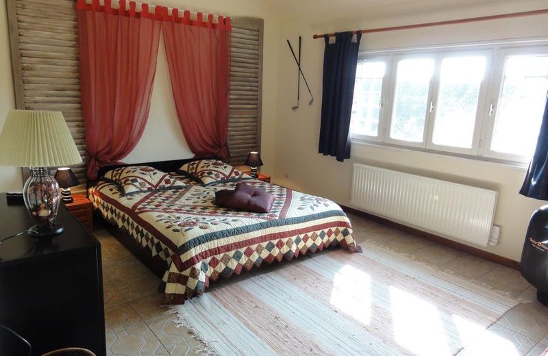 Les Chandelles Bed & Breakfast