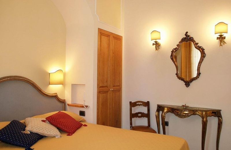 Petit Chateau