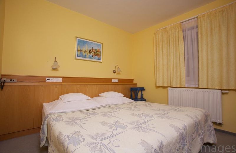 Hotel Zsida