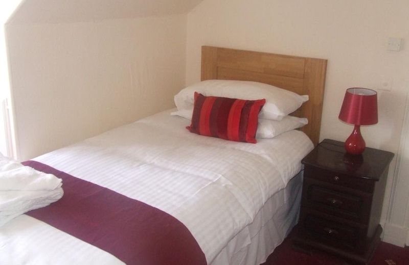 Hillside House Hotel & Restaurant