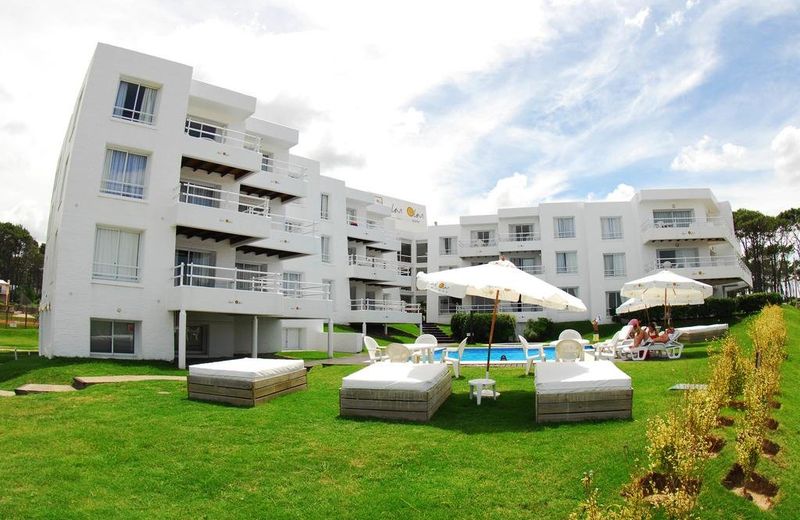 Hotel Las Olas Resort