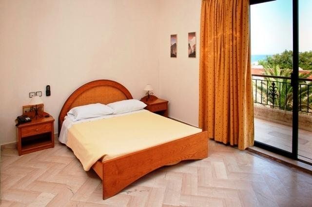 SUNSET HOTEL