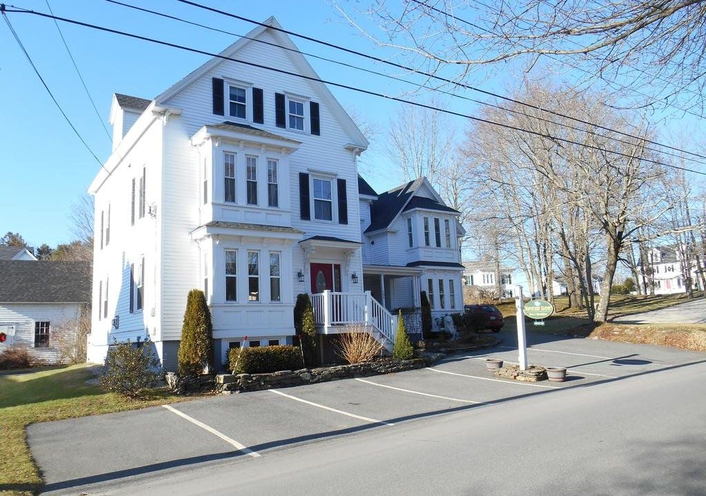 Bayberry House Bed & Breakfast