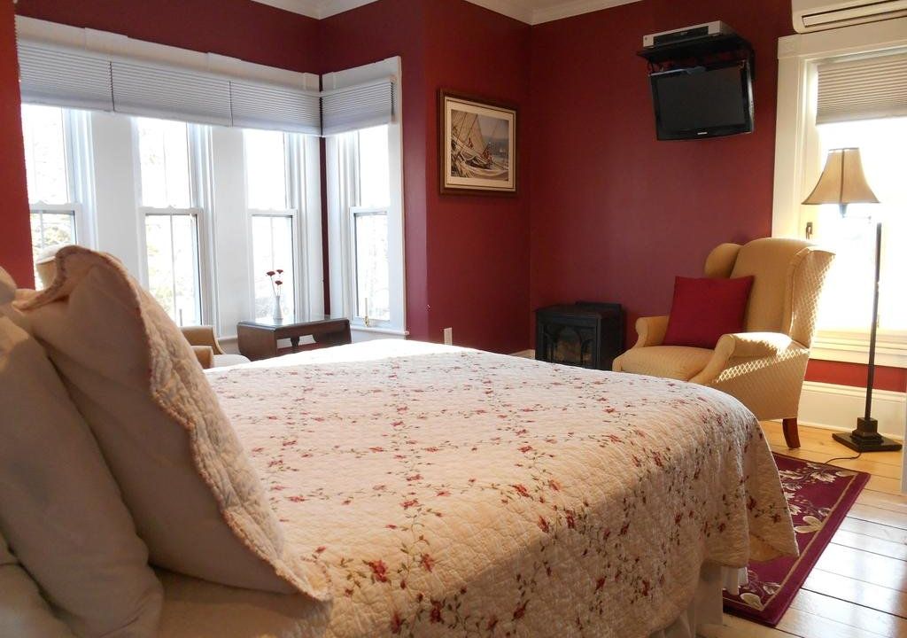 Bayberry House Bed & Breakfast