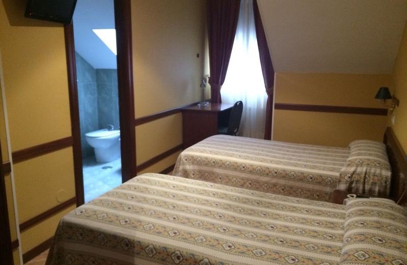 Hotel Nueva Allandesa
