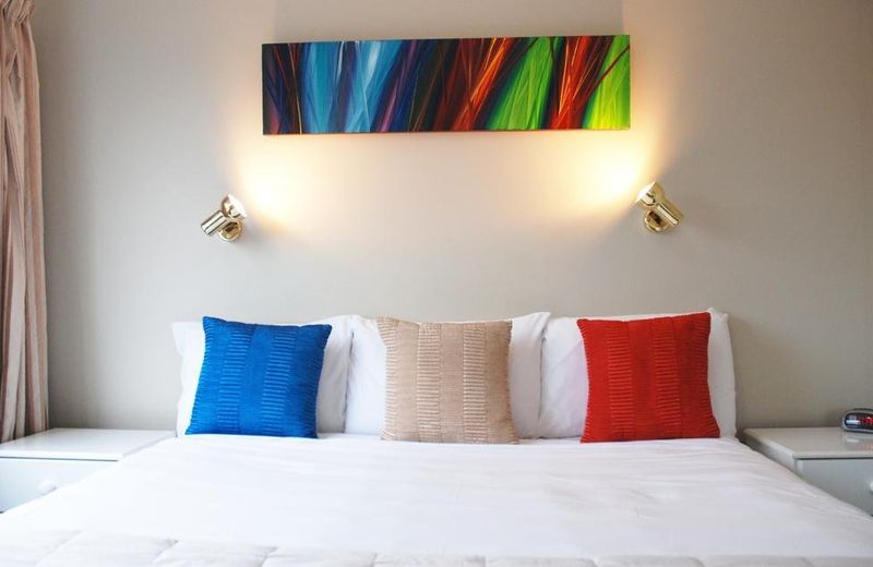 Almond Court Motel