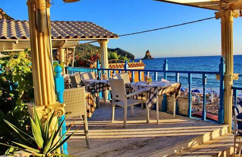 Romantic Palace Beach Apartments