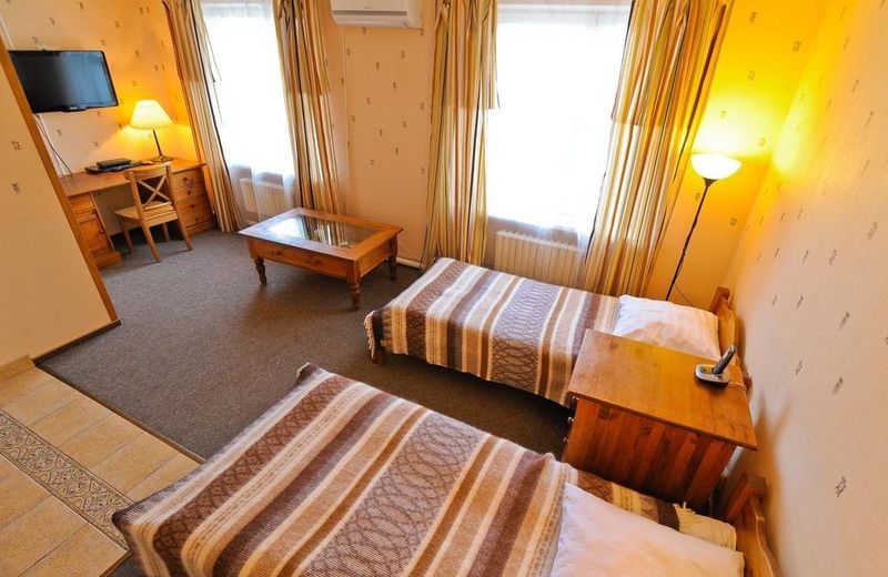 Orange Hotel