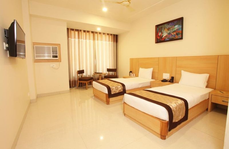 Wingston A Treehouse Hotel Goverdhan