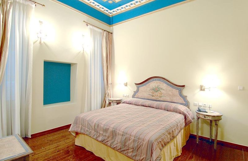 Palaiologos Luxury City Hotel