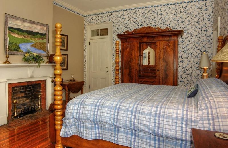 Rockwood Manor Bed & Breakfast