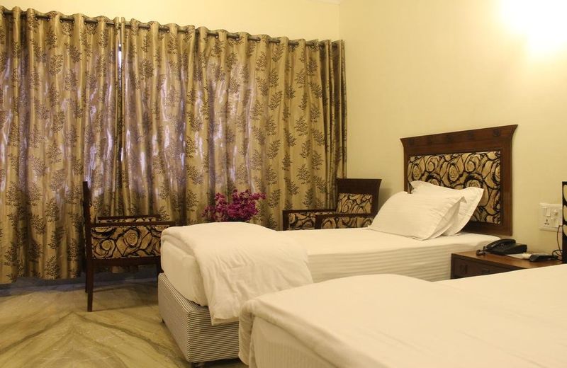 Hotel Taj Darbar
