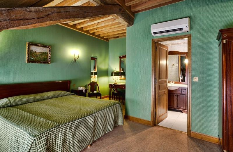 Hotel Belle Epoque