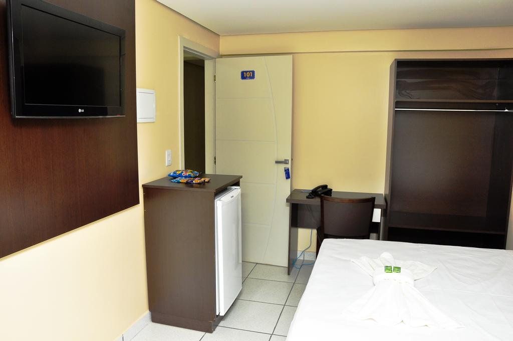 Hotel Tropical