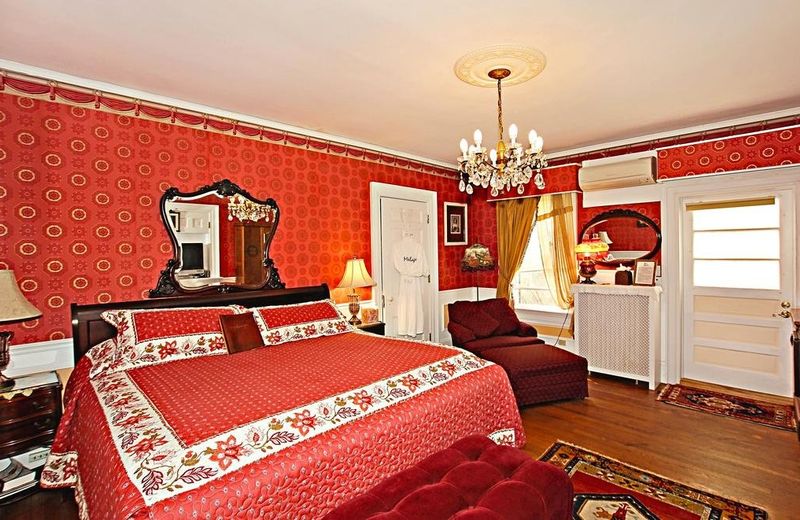 The Melange Inn
