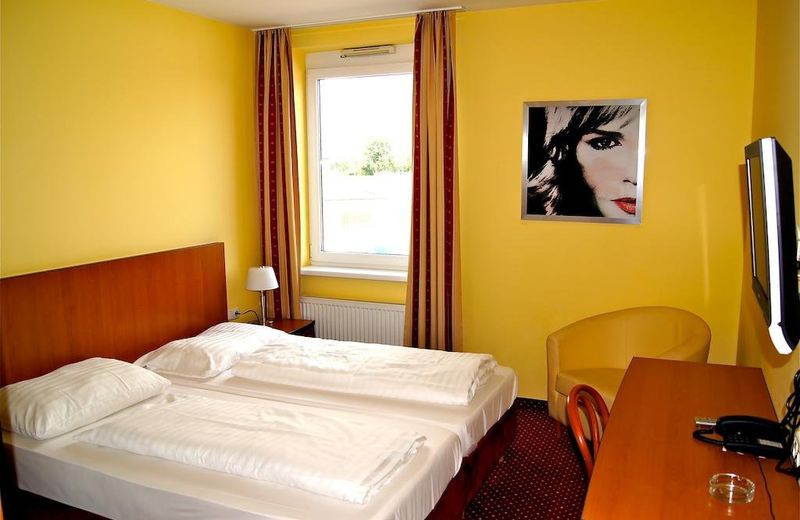 Amedia Express Sattledt, Trademark Collection by Wyndham