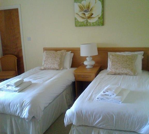Cottage Lea's Country Hotel & Restaurant