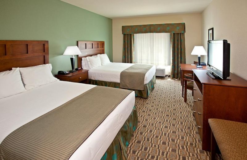 Holiday Inn Express & Suites Ripley, an IHG Hotel