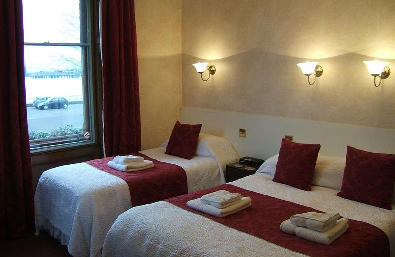 HARBOUR GUESTHOUSE