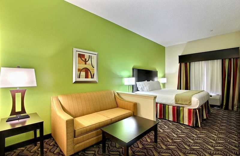 Holiday Inn Express Savannah South I-95 Richmond Hill