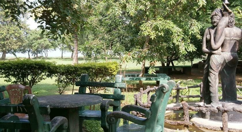 Outdoor Pictures 17