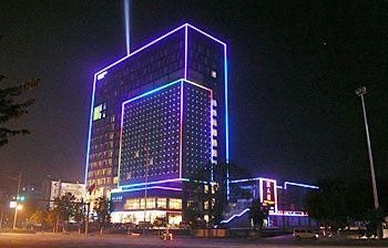 Ming Ren Hotel