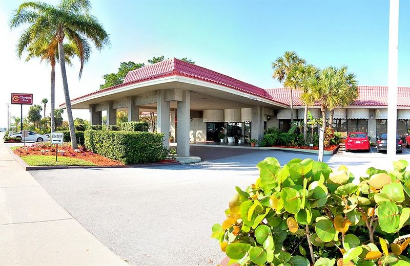 Days Inn by Wyndham Stuart