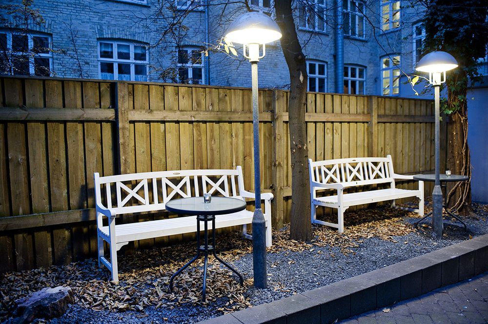 Outdoor Pictures 21