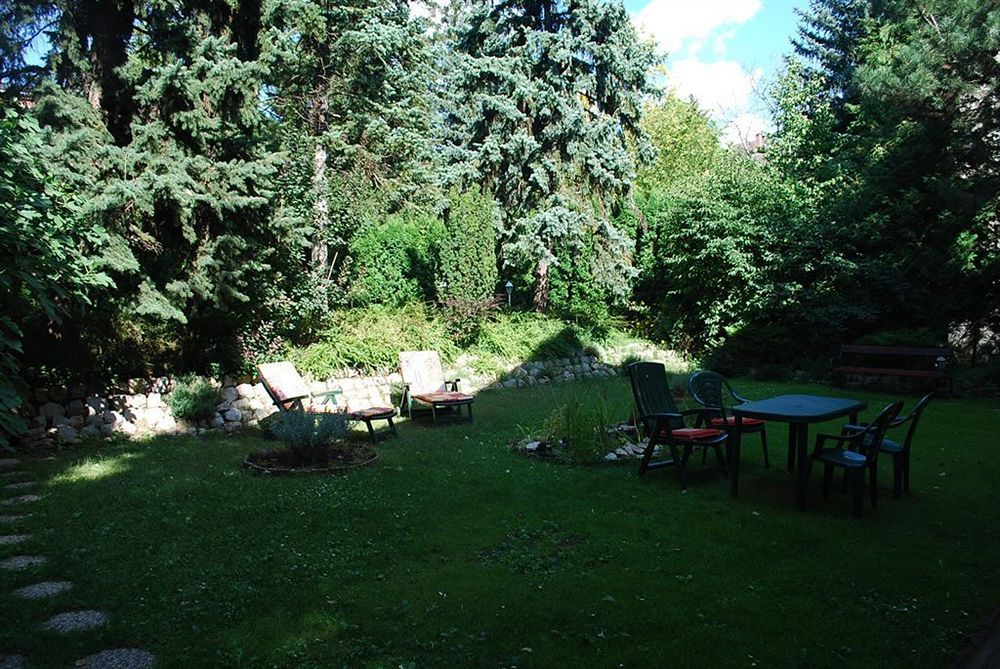 Outdoor Pictures 22