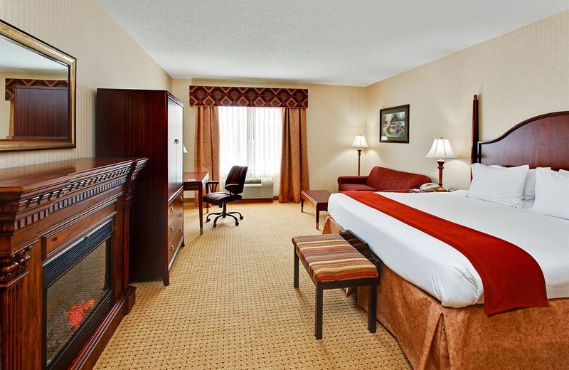 Holiday Inn Express Hotel & Suites Kingsport-Meadowview I-26, an IHG Hotel