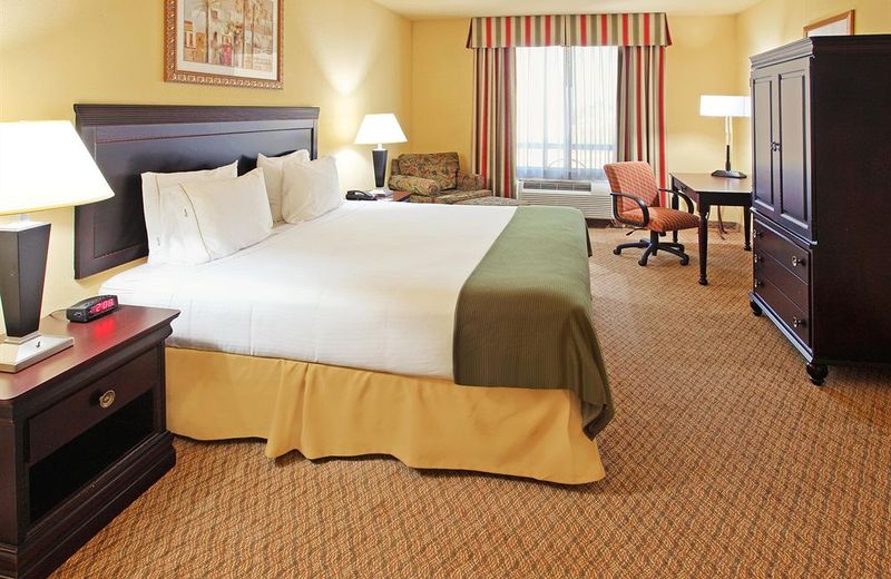 Holiday Inn Express Hotel and Suites Shreveport South Park Plaza, an IHG Hotel