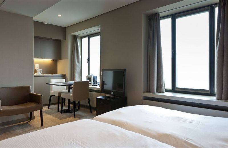 Castelnou Aparthotel