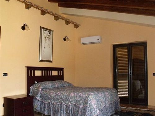 Sicilian White Horse Bed & Breakfast Sicily